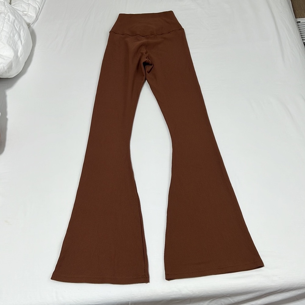OFFLINE by Aerie Brown Waffle Knit High-Waisted Flare Leggings - Picture 8 of 10